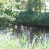 W wodzie po kolana tylko Kazik i Piotr potrafią pływać :) 